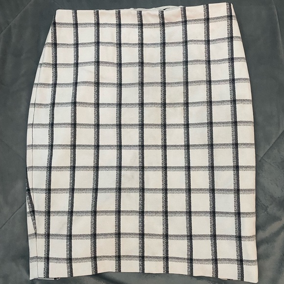 Express Pencil Skirt - Picture 1 of 3